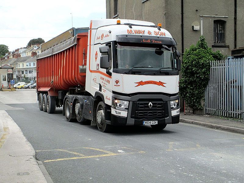 File:M Way's "Princess Amy" - Renault T-Truck.jpg