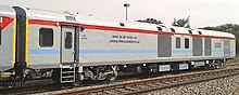 A hybrid coach with provision to carry small cargo and mail, often attached to passenger trains Main-qimg-2eab05e182278bf019c97862578a3706.jpg