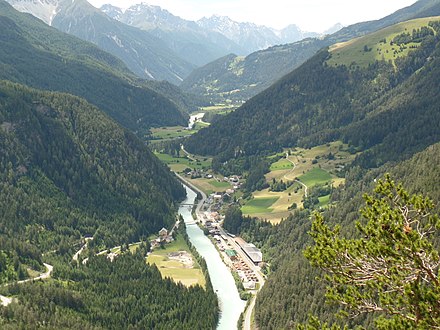 Der Inn mit Martina, Graubünden und das Inntal bei Valsot, Blick nahe der Norbertshöhe bei Nauders