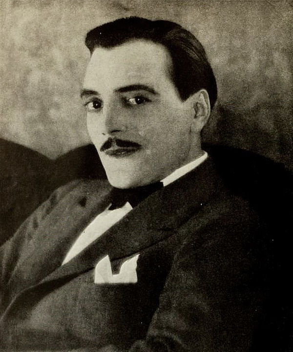 Linder in the February 1922 issue of Photoplay