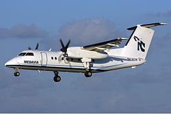 A Medavia De Havilland DHC-8-100