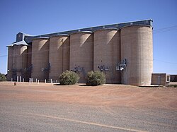 Grain silos in Australia Mirrool Silos.jpg