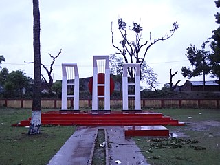 <span class="mw-page-title-main">Mohadevpur Upazila</span> Upazila in Rajshahi, Bangladesh