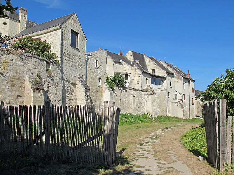 File:Montsoreau (Maine-et-Loire).jpg