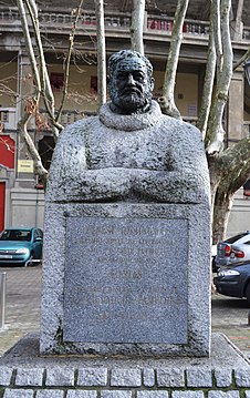 Ernest Hemingway idazlearen monumentua.