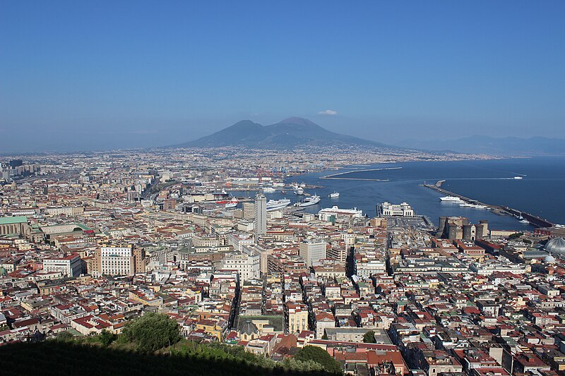 File:Nápoles desde San Martino 01.JPG