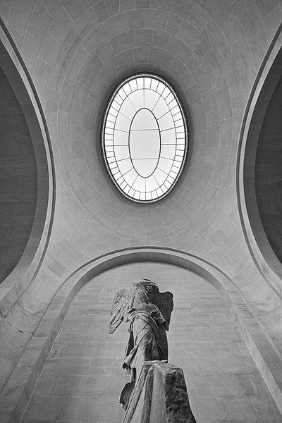 File:Nike of Samothrace, Louvre, Paris 2012.jpg