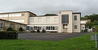 <span class="mw-page-title-main">Oldfield School</span> Academy in Bath, England