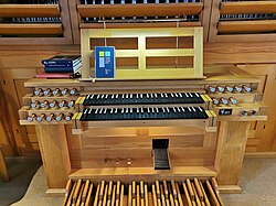 Orgel St. Matthäus Hochzoll Spieltisch.jpg