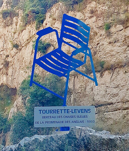 File:Panneau Chaise bleue Tordo Tourette Levens.jpg