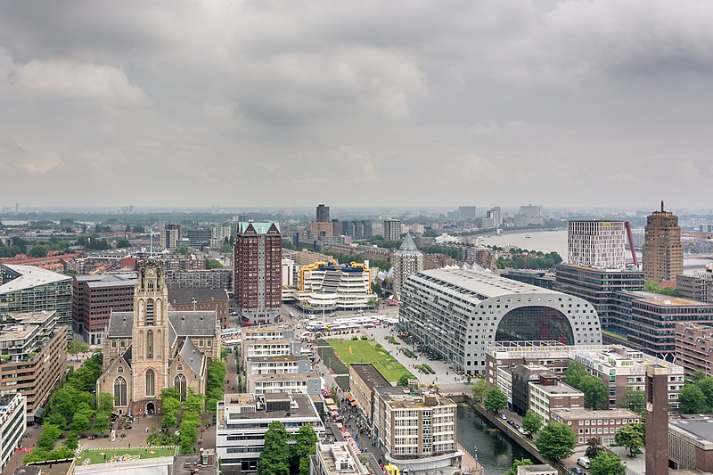 File:Panoramaopname vanaf dak WTC toegankelijk met Rotterdamse Dakendagen, 2016.jpg