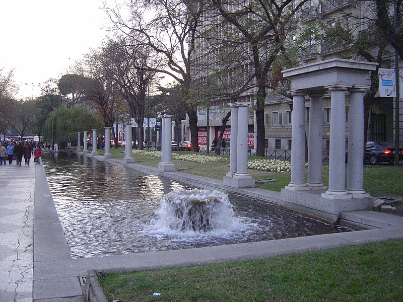 File:Paseo de Recoletos (Madrid) 03.jpg