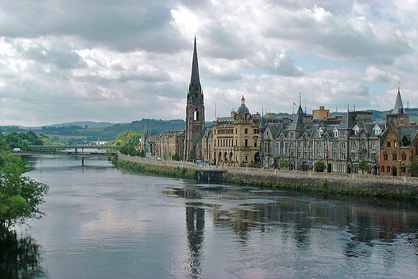 Image: Perth, View of the River Tay from Perth Bridge   geograph.org.uk   1711451