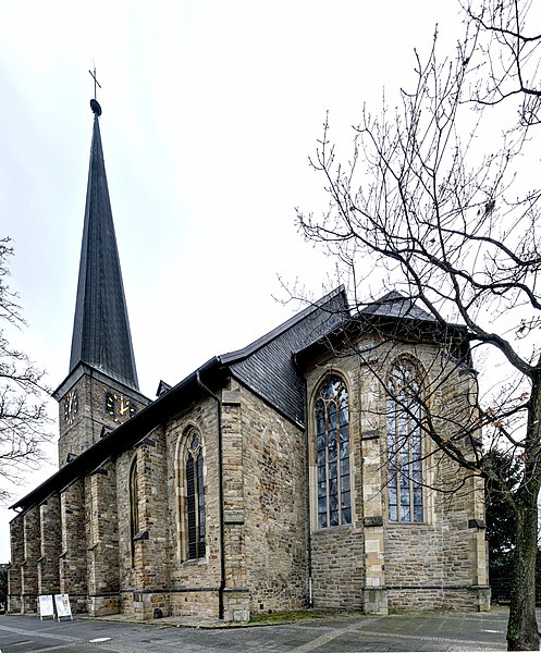 File:Petrikirche-Komplett.jpg