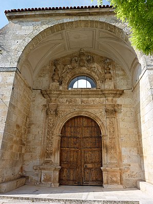 Arauzo de Miel - church portal