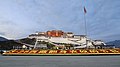 Potala_Palace_in_Holiday