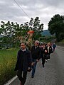 Gli abitanti di Rocche di Civitella seguono a piedi la processione del cero, diretta dopo 4 Km al convento di Santa Maria dei Lumi. Nel maggio 2023 la tradizione secolare riprendeva dopo 3 anni di pausa, causata della pandemia Covid