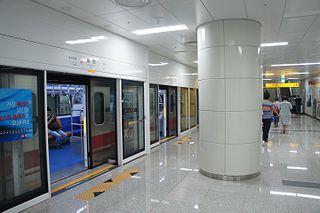 <span class="mw-page-title-main">Dongcheon station (Yongin)</span> Metro station in Yongin, South Korea
