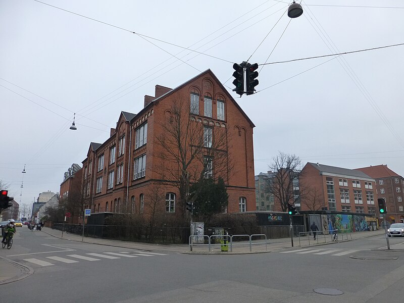 File:Rådmandsgade Skole.JPG