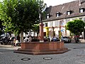 Rüdesheimer Weinbrunnen von 1930 zur Erinnerung an die Rheinland-Befreiung