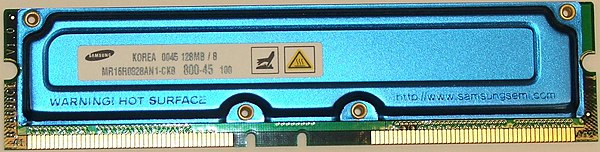 RDRAM memory with integrated heat spreader