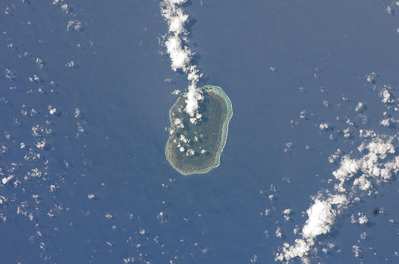 File:Rarotonga (ISS018-E-37944).jpg