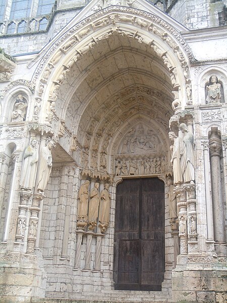 File:Right bay of north porch of Cathédrale Notre-Dame de Chartres.jpg