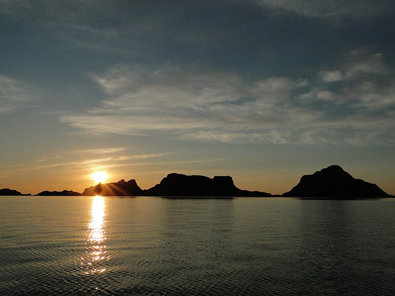 File:Ringstad, Vesterålen, Nórsko, 2011 - panoramio (6).jpg