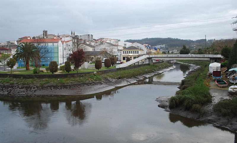 File:Rio Mendo en Betanzos.jpg