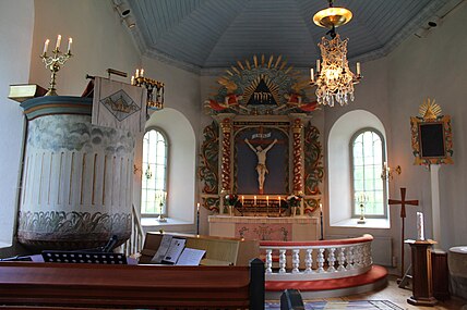 Predikstol och altare