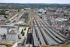 Vue générale des installations de la gare depuis la tour Perret, avant la construction de l'atelier de maintenance.