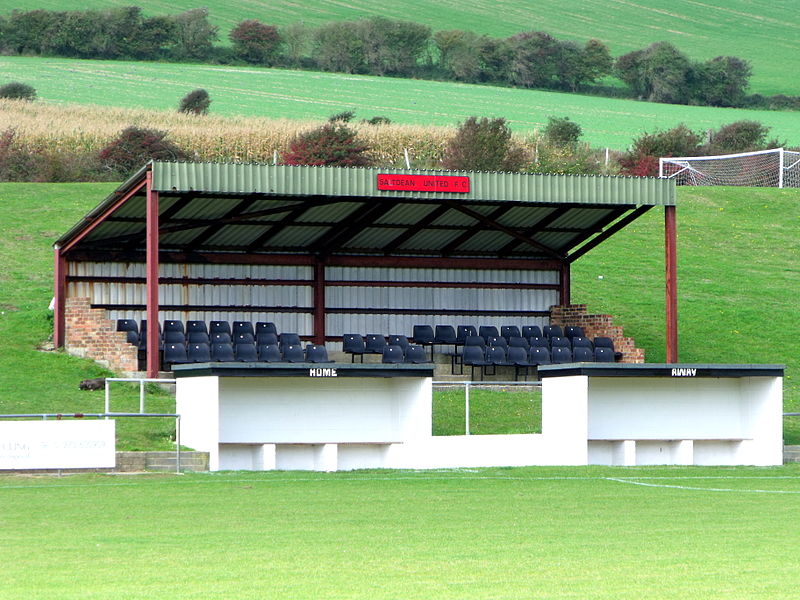 File:Saltdean FC (8602019604).jpg