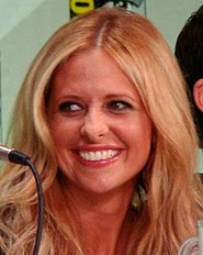 Michelle gallery sarah gellar