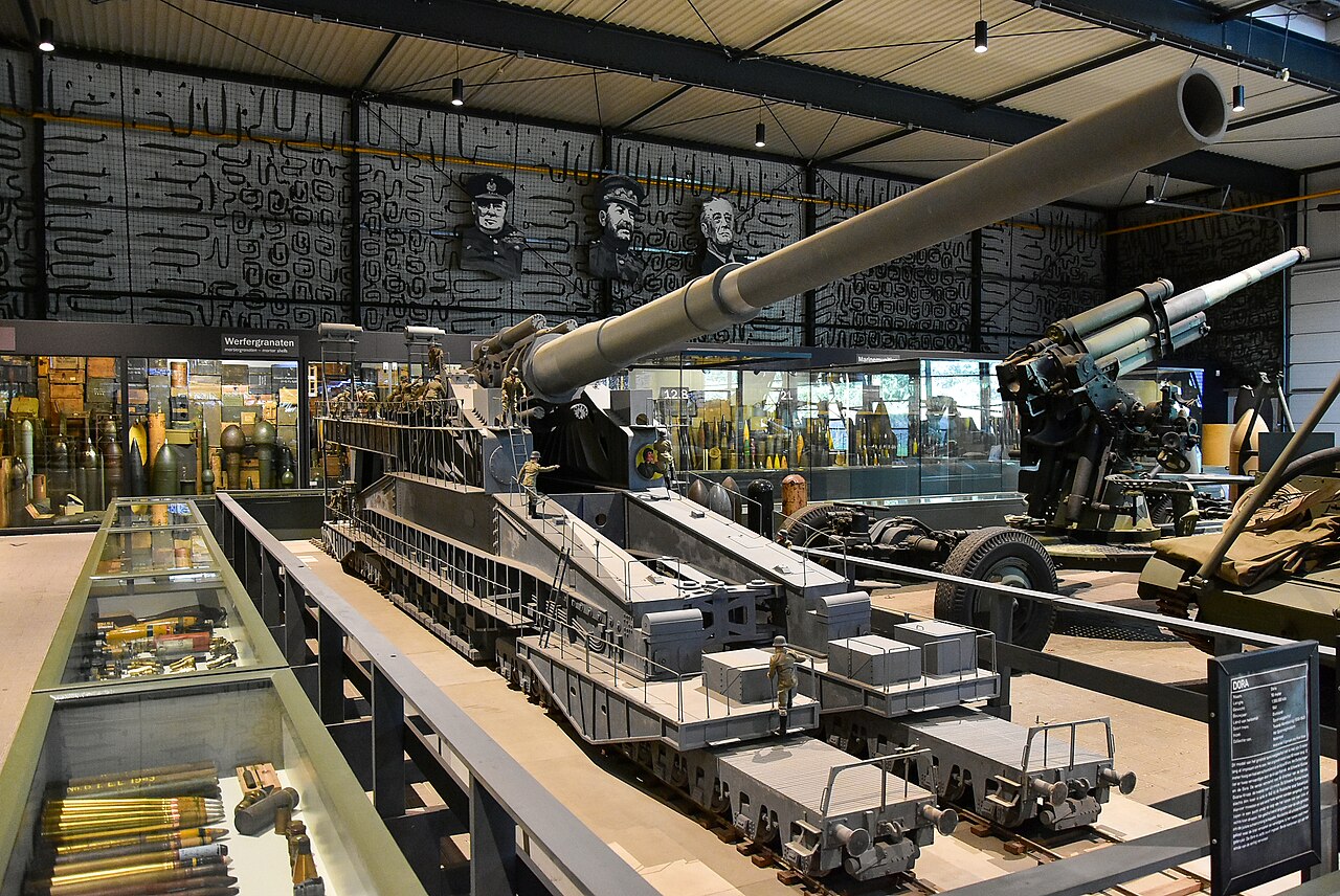 Overloon War Museum, Schwerer Gustav, Rebla