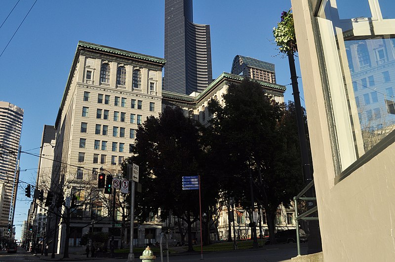 File:Seattle - City Hall Park & King County Courthouse 03.jpg