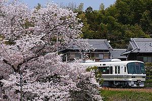 Seria221-Nara line.jpg