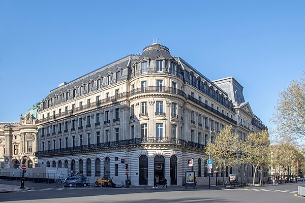 The city block of 29, boulevard Haussmann, remodeled by Société Générale between 1906 and 1912 and its registered office since 1915