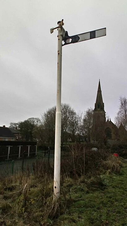 Signal Pole at Crown Street Halt.jpg