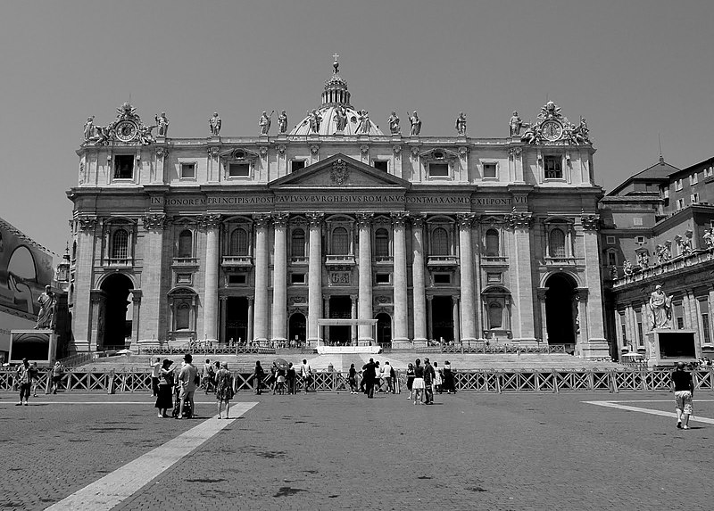 File:St Peter´s, The Vatican - panoramio.jpg