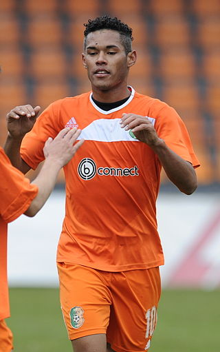 <span class="mw-page-title-main">Stênio Júnior</span> Brazilian footballer