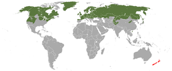 Distribución de la mustadiella (verde: nativu; colloráu: introducíu)