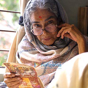 Surekha Sikri on the sets of Badhaai Ho in 2018.jpg