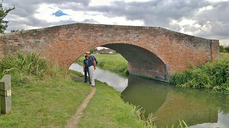 File:Swallow Bridge, No 82, on Chesterfield Canal - geograph.org.uk - 3636956.jpg