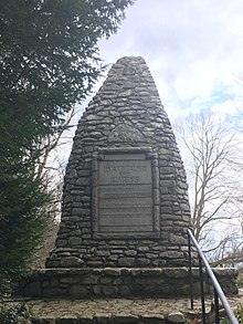 The Wallace Burns Cairn at Auchencruive The Wallace Burns Cairn.jpg