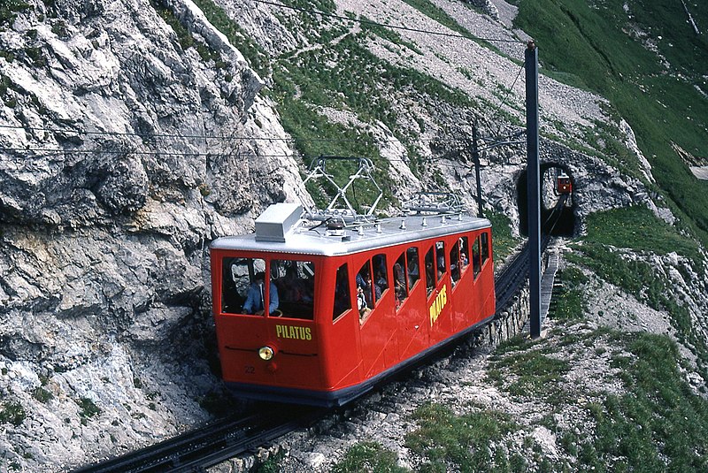 File:Trains du Pilate (Suisse) (4445203428) (2).jpg