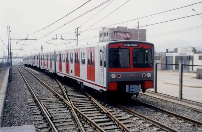 File:Tren Urbano Lima.jpg