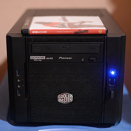 Home theater PC capable of playing Ultra HD Blu-ray discs