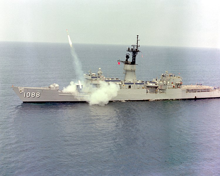 File:USS Barbey (FF-1088) launching a Harpoon.jpg