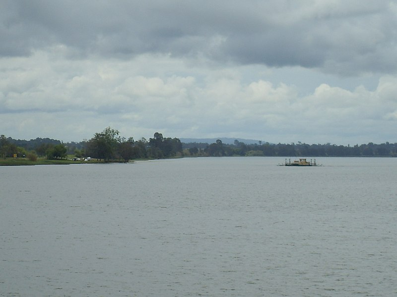 File:Ulmarra-Southgate NSW ferry.JPG