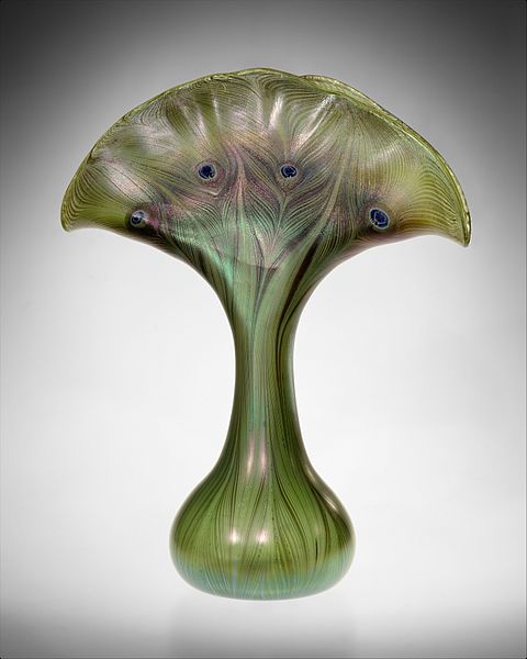 File:Vase MET DT190.jpg